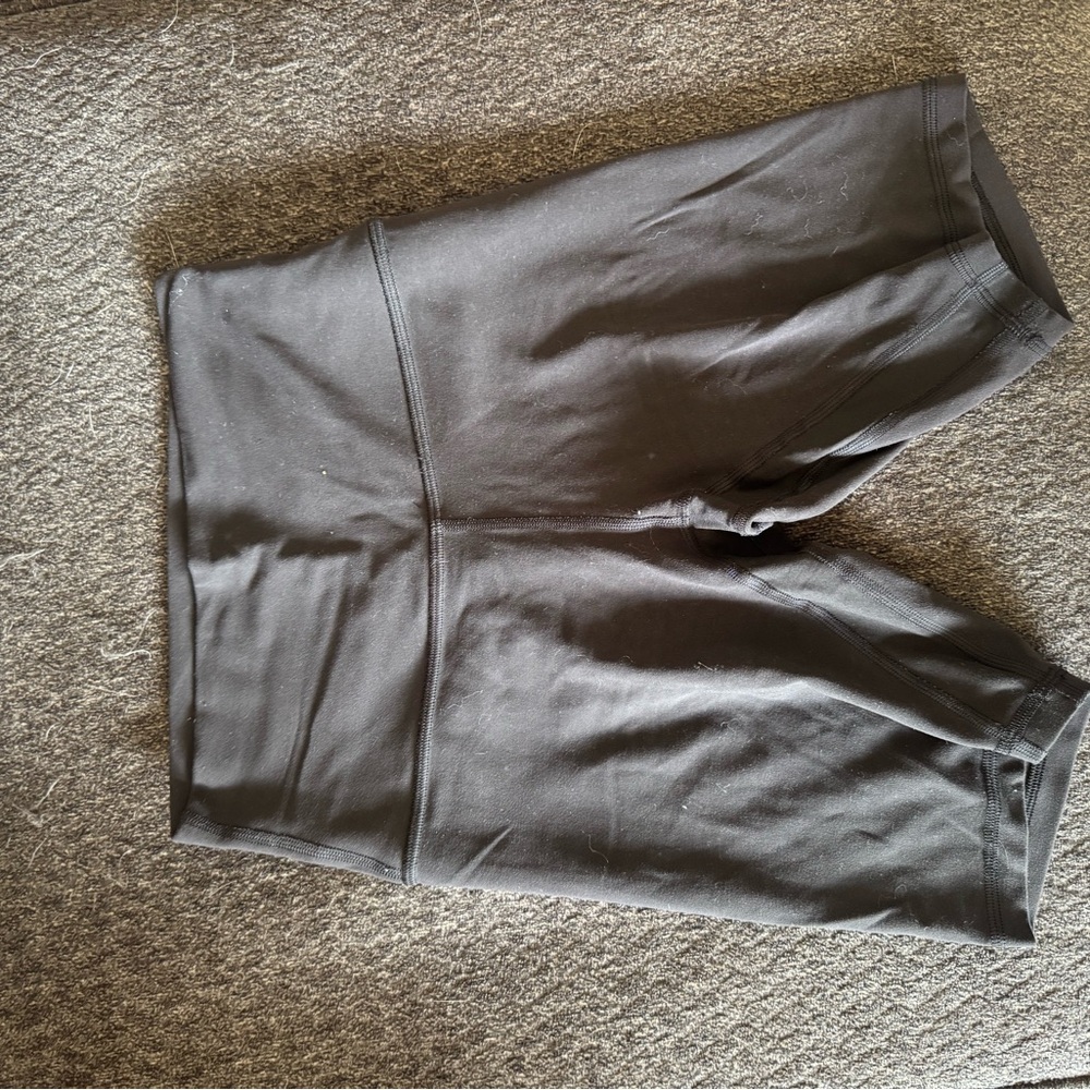 ARTIZIA TNA butter 7” shorts